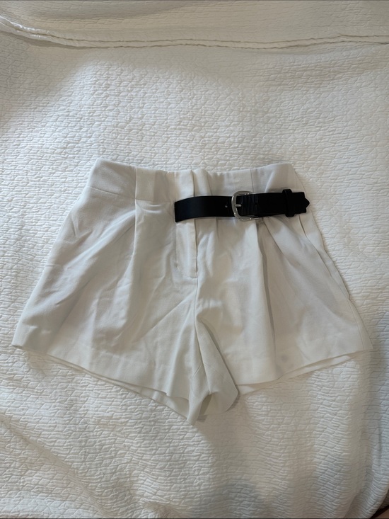 Alice + Olivia Pants - Alice + Olivia white Women's Dress Shorts with Belt